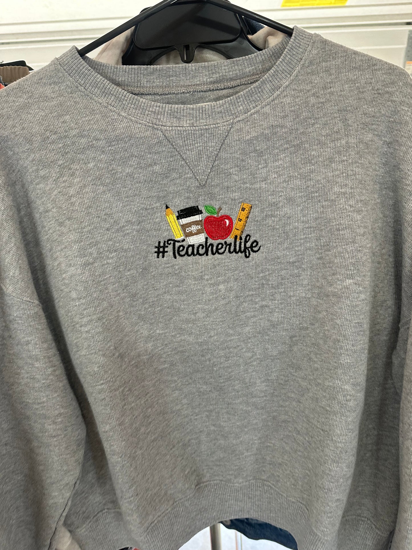 📏Teacher Life Crew. Size M.