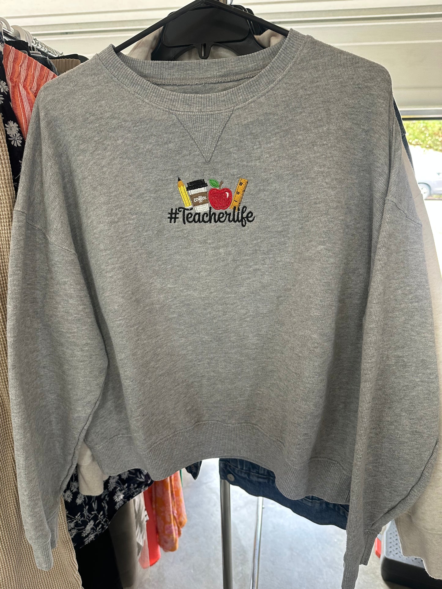📏Teacher Life Crew. Size M.