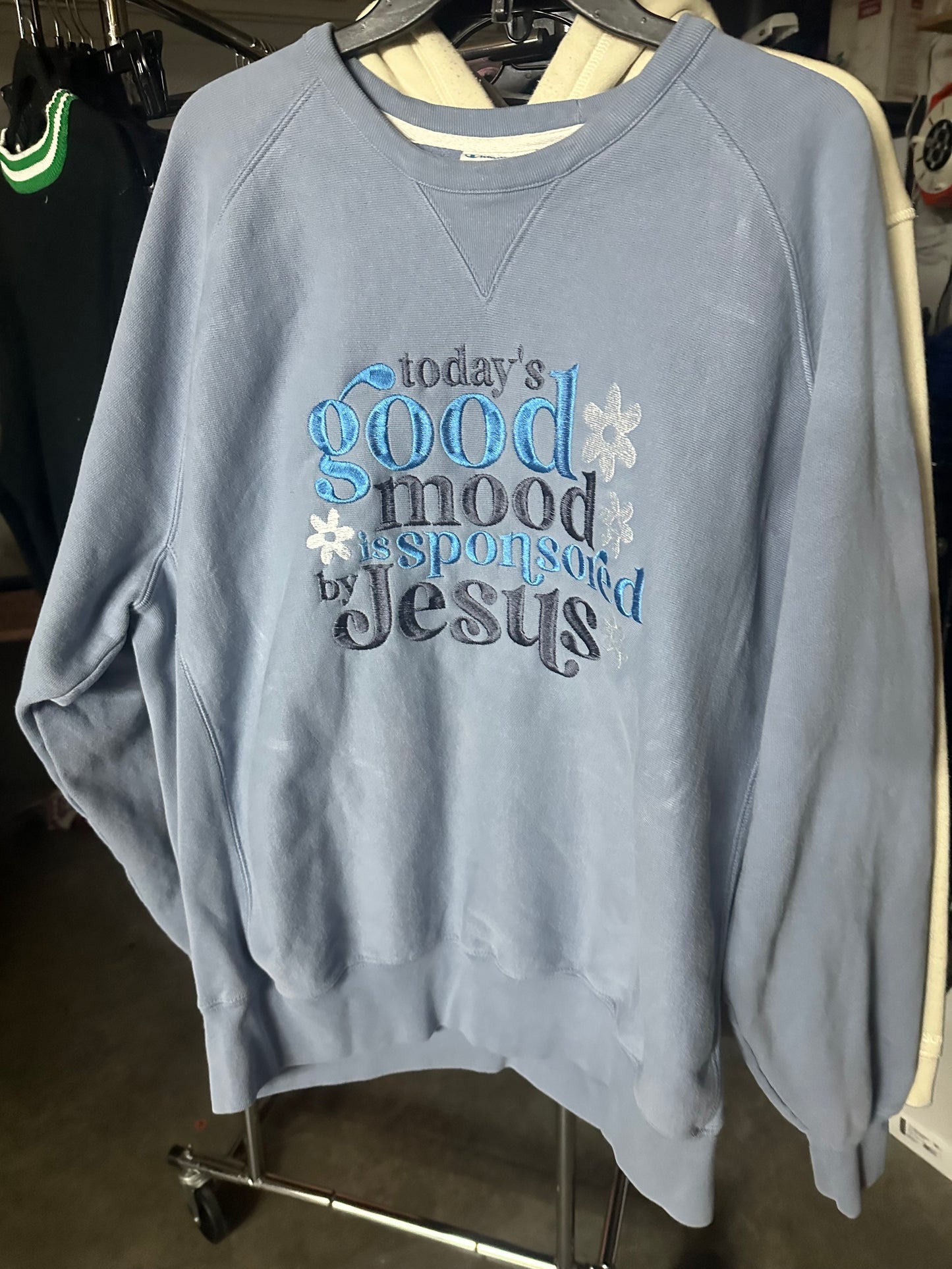 Simply Stitched Today’s Mood Crew. XL.